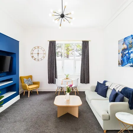 1-Bedroom Apartment In Leamington Spa With Free Parking Exterior photo