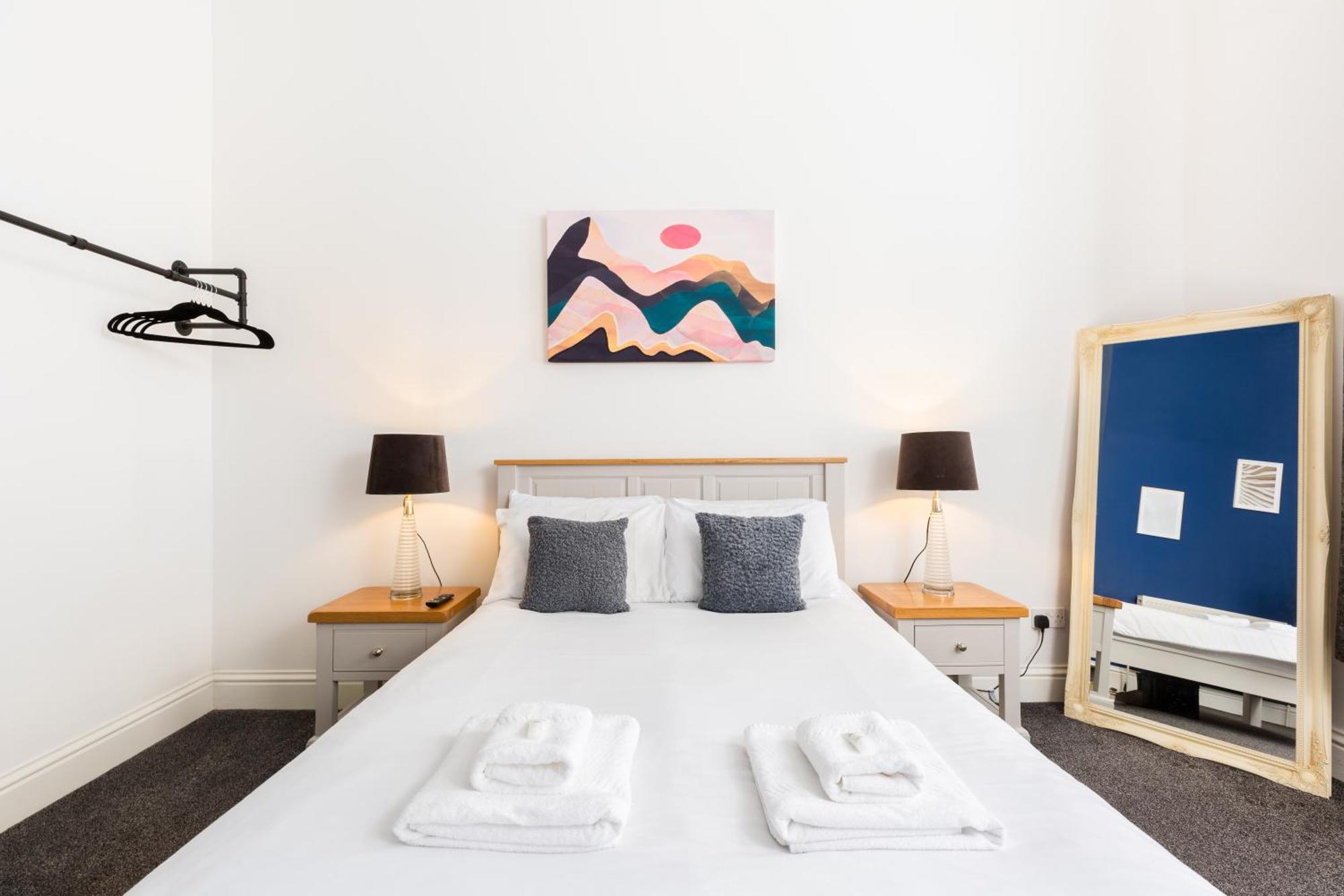 1-bedroom In With Free Parking